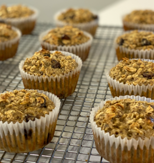 Oatmeal Chocolate Chip Protein Muffins thumbnail